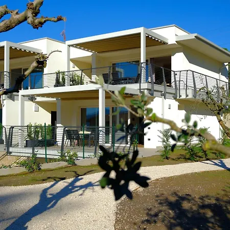 Costa Blu - Terrace Overlooking The & Pool Apartment *